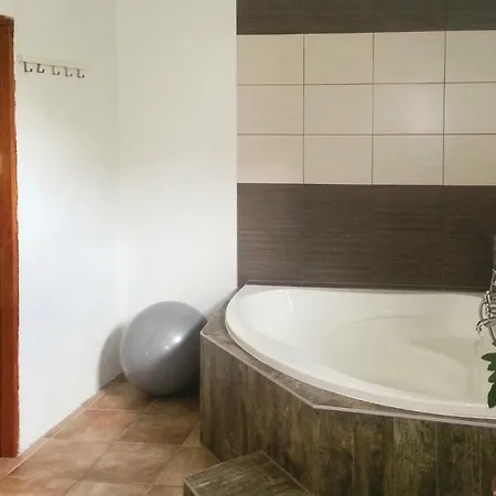 Four Bedroom Holiday In *