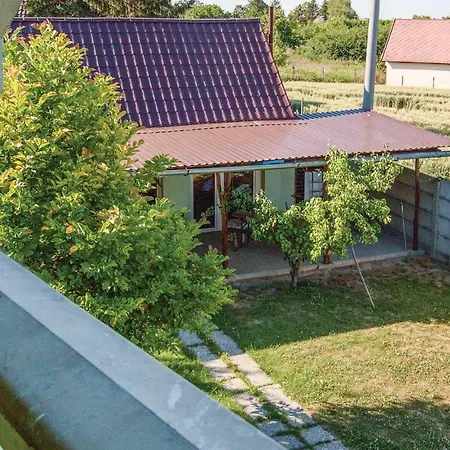 Four Bedroom Holiday In Casa vacanze
